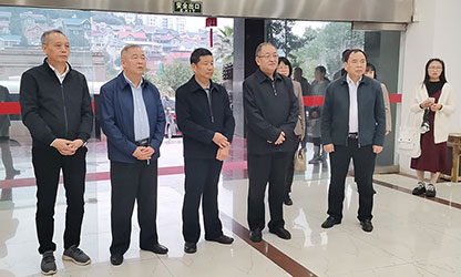 福建省政協副主席、省工商聯主席王光遠一行視察虹潤公司